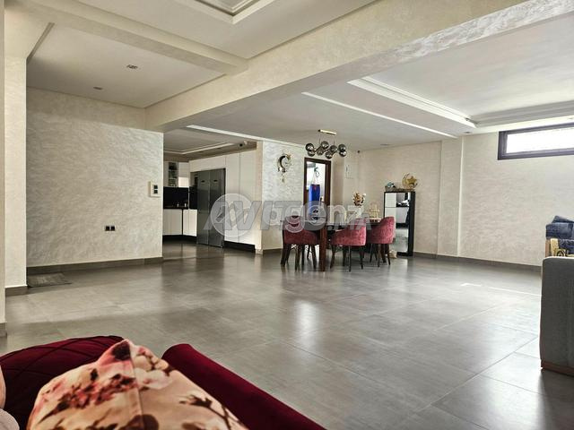 فيلا 351 م² للبيع في الدار البيضاء — Photo 24