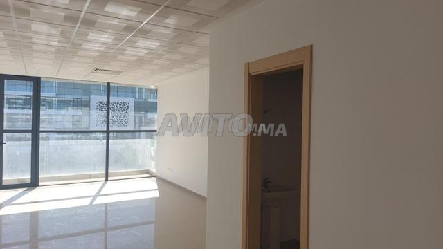 60 m² Office for Rent in Meknès, Hamria — Photo 4
