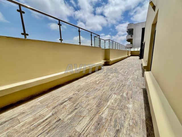 150 m² Apartment for Rent in Casablanca - Palmier - 2 Bedrooms - 70 m² Terrace — Photo 4