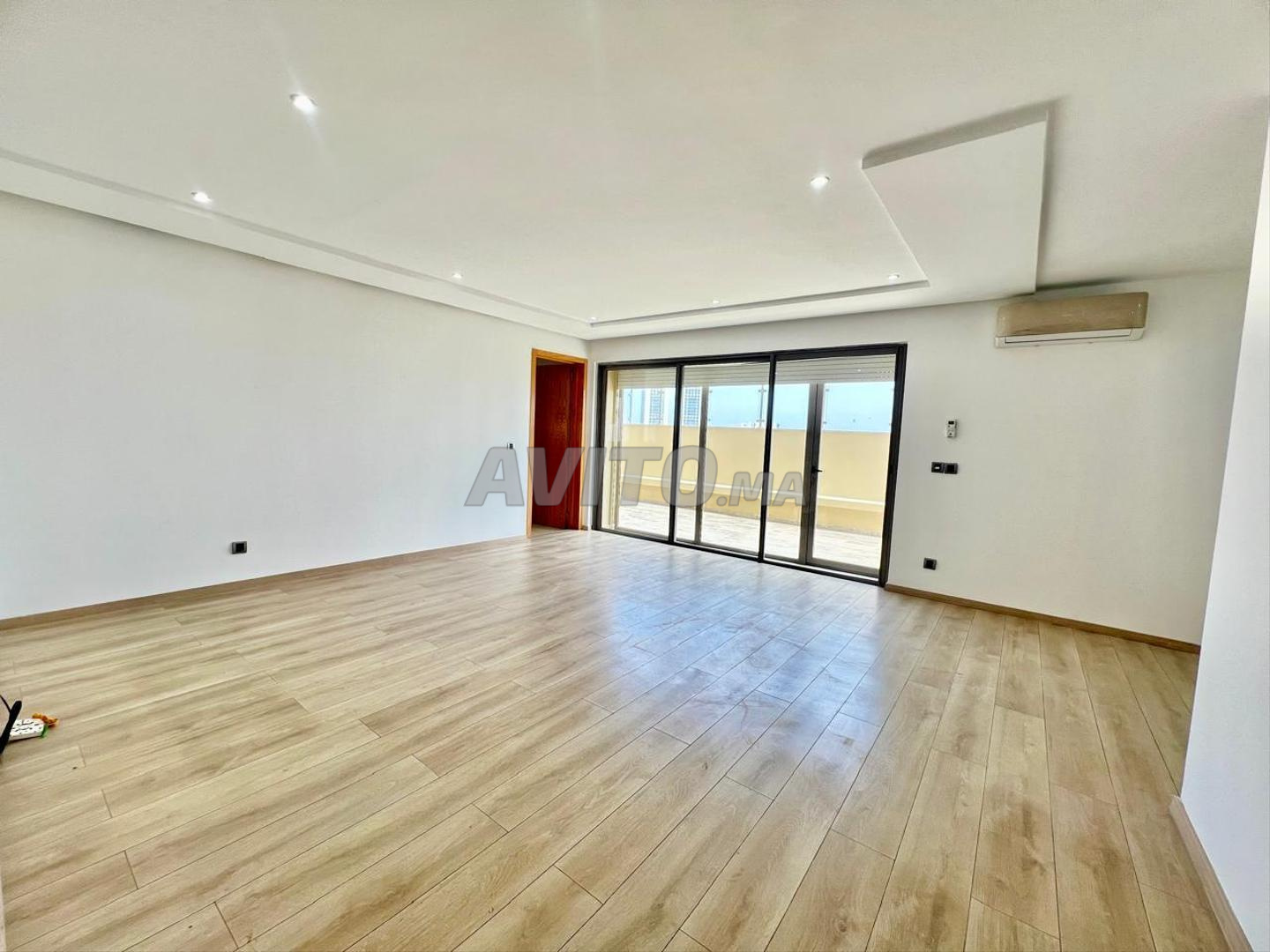 150 m² Apartment for Rent in Casablanca - Palmier - 2 Bedrooms - 70 m² Terrace — Photo 7