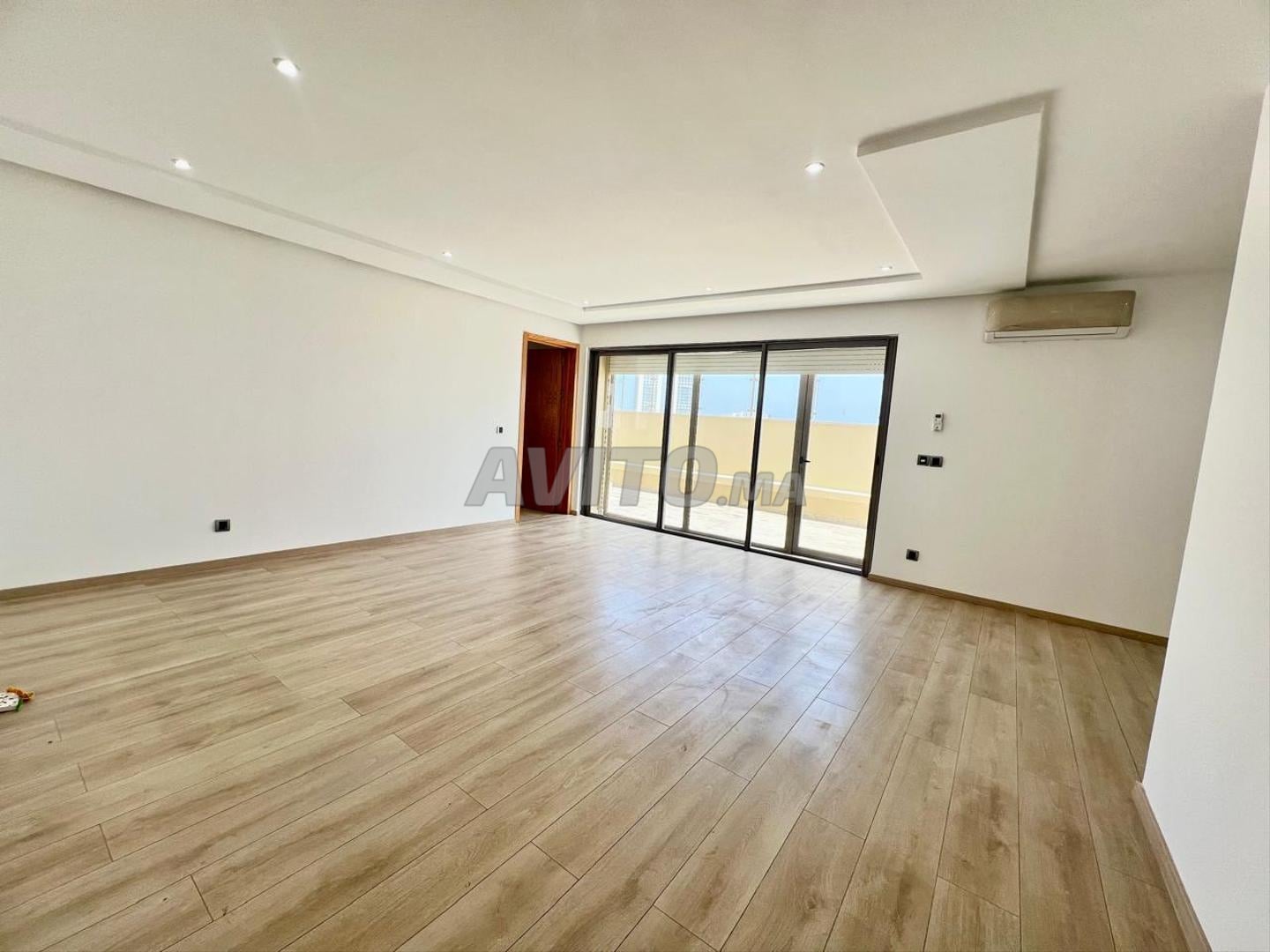 150 m² Apartment for Rent in Casablanca - Palmier - 2 Bedrooms - 70 m² Terrace — Photo 9