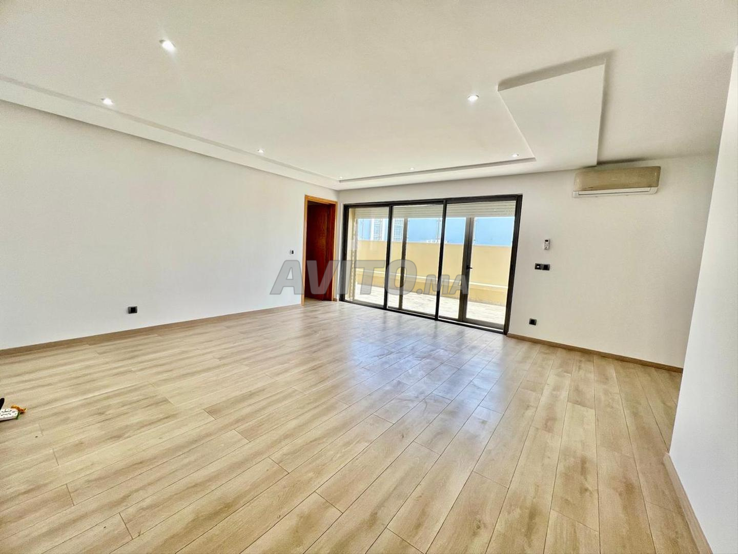 150 m² Apartment for Rent in Casablanca - Palmier - 2 Bedrooms - 70 m² Terrace — Photo 11