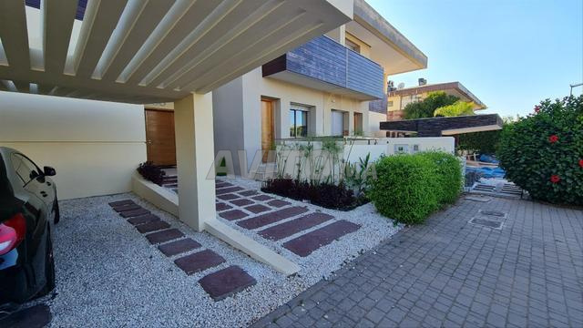 Luxurious Villa 450 m² for Rent in Bouskoura — Photo 5