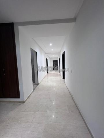 Plateau de Bureau 97 m² à louer à Meknès — Photo 3