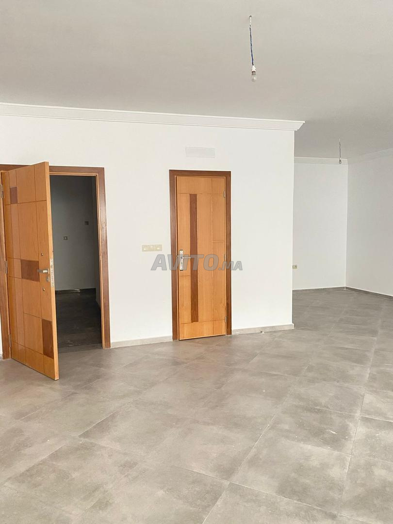 Office 75 m² for Rent in Agadir — Photo 4