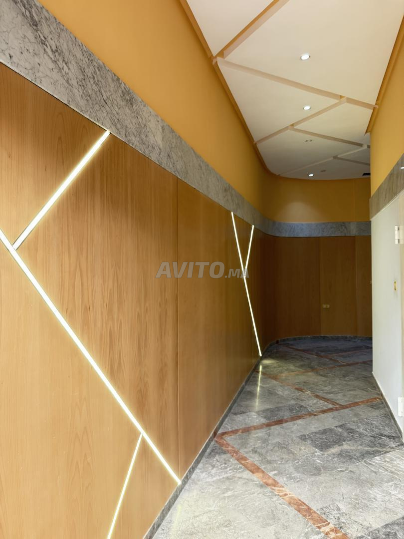 Office 75 m² for Rent in Agadir — Photo 5