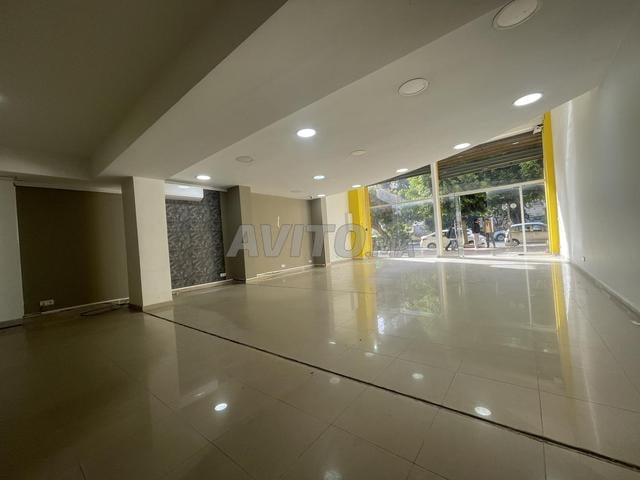 Commercial Unit 200 m² for Rent in Casablanca (Bourgogne) — Photo 2
