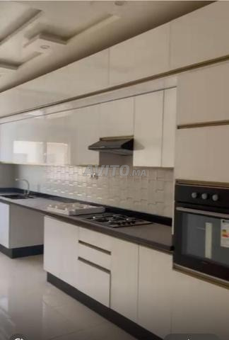 شقة 146م² للإيجار في الدار البيضاء — Photo 2