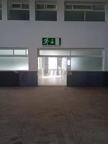 Local commercial 2550 m² à vendre ou à louer à Kénitra — Photo 3