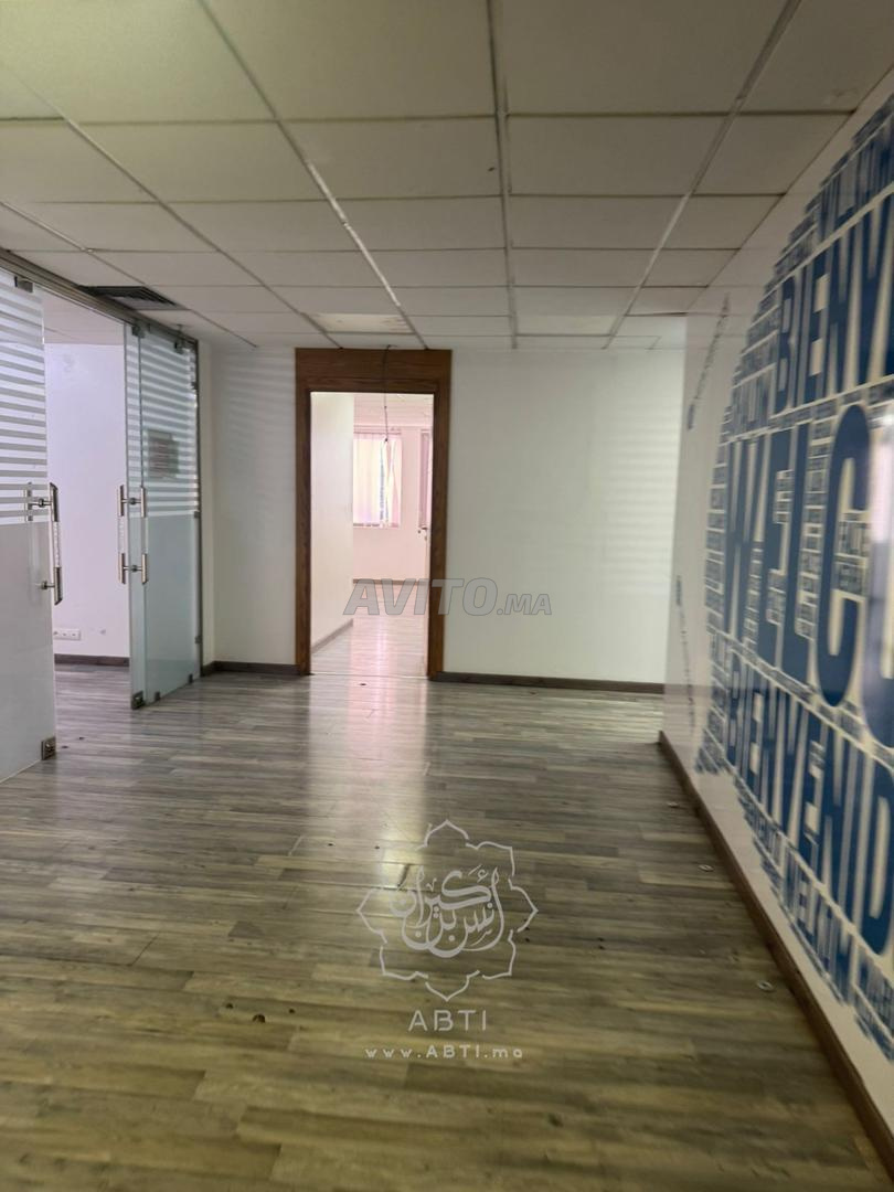 Office 325 m² for rent in Casablanca (Sidi Maârouf Hill) — Photo 5