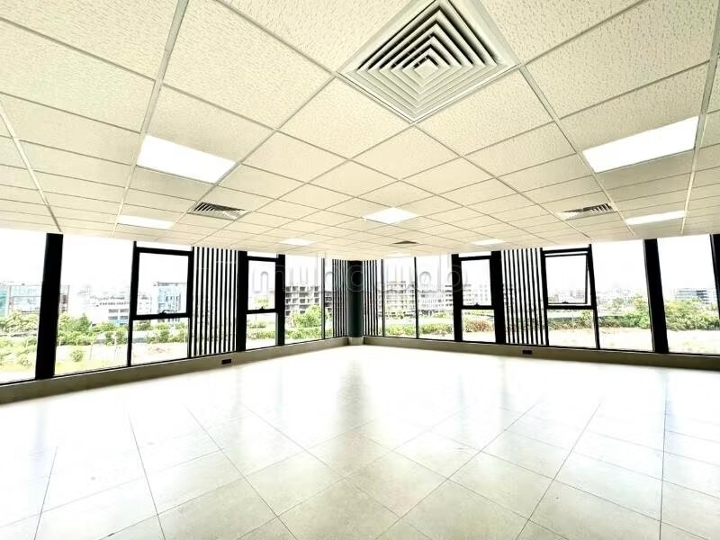 Bureau 125 m² à louer à Sidi Maarouf — Photo 4