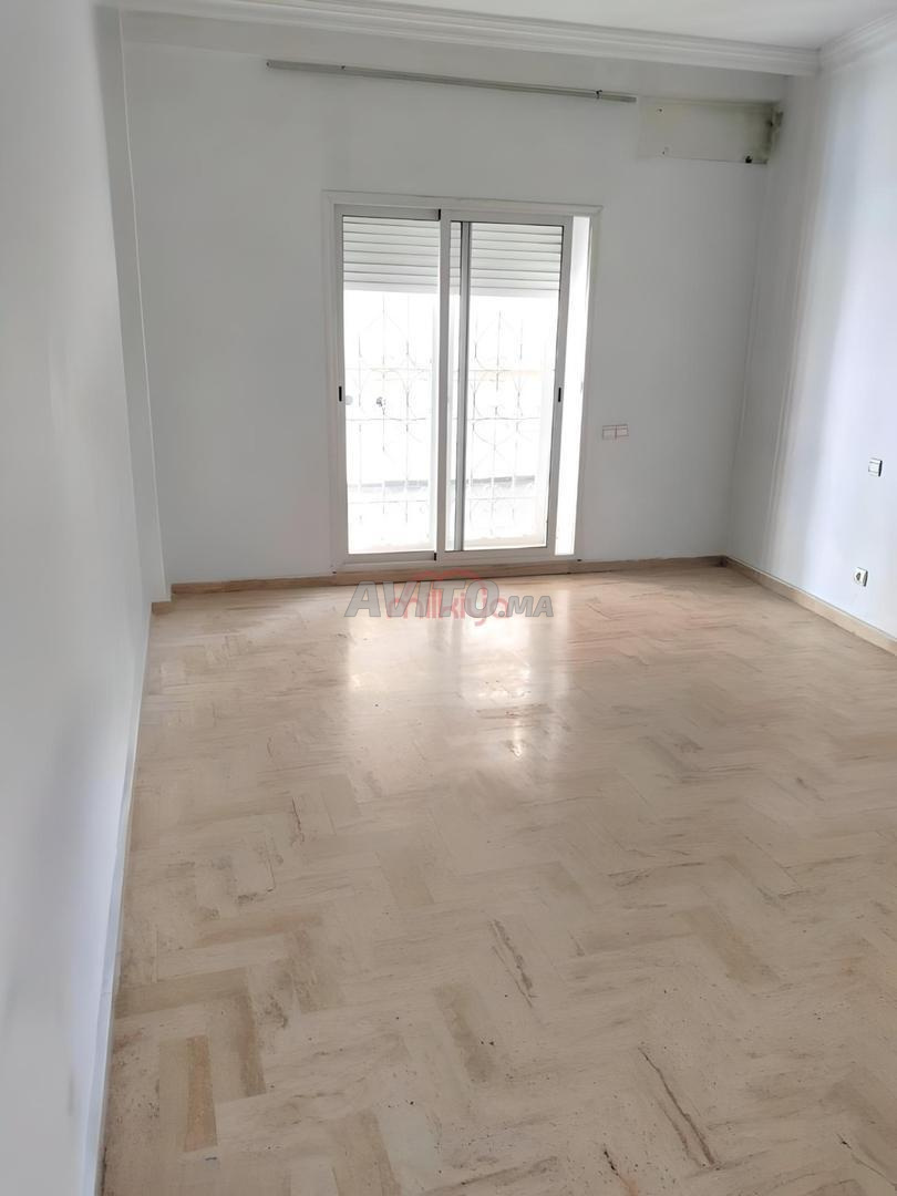 Office 153 m² for rent in Casablanca — Photo 8