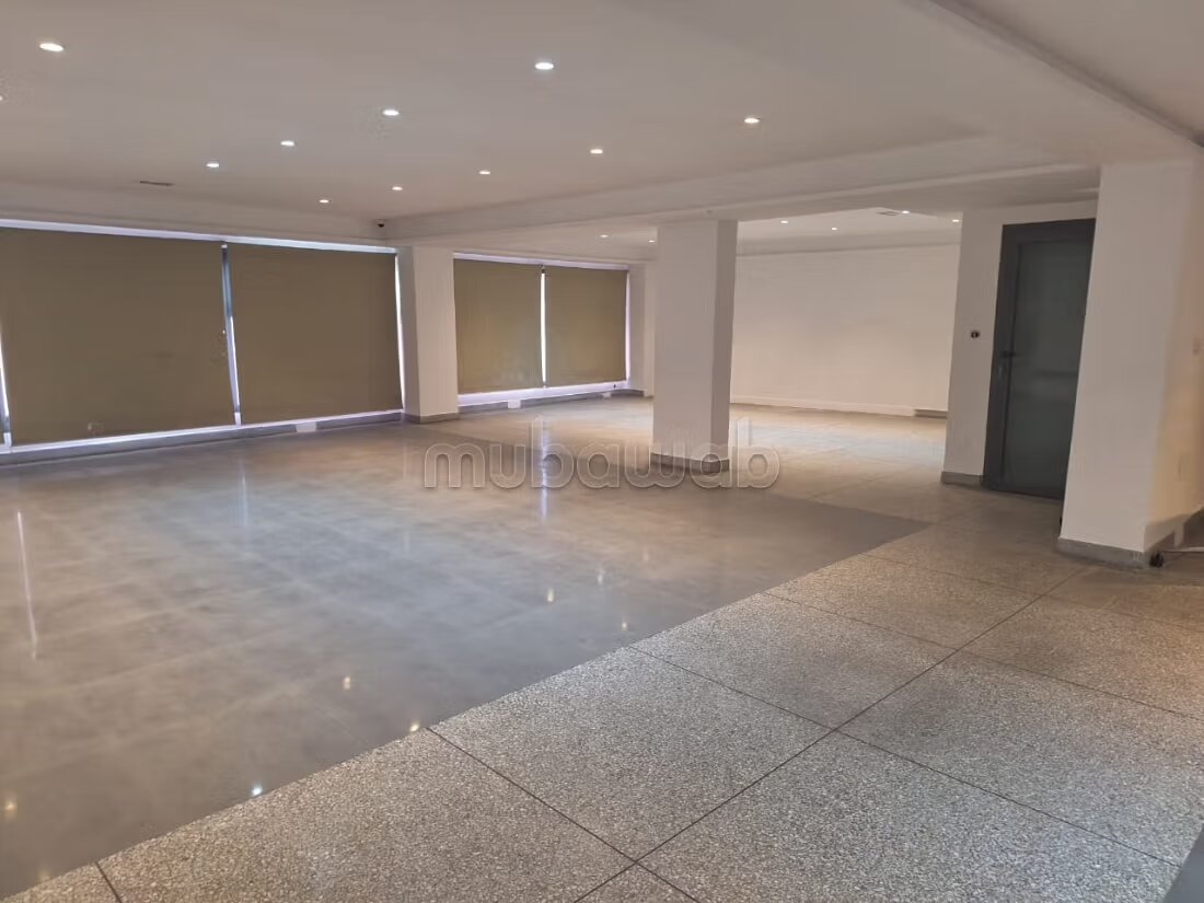مكتب للايجار 610م² في طنجة — Photo 9