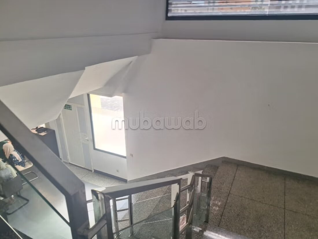 مكتب للايجار 610م² في طنجة — Photo 11