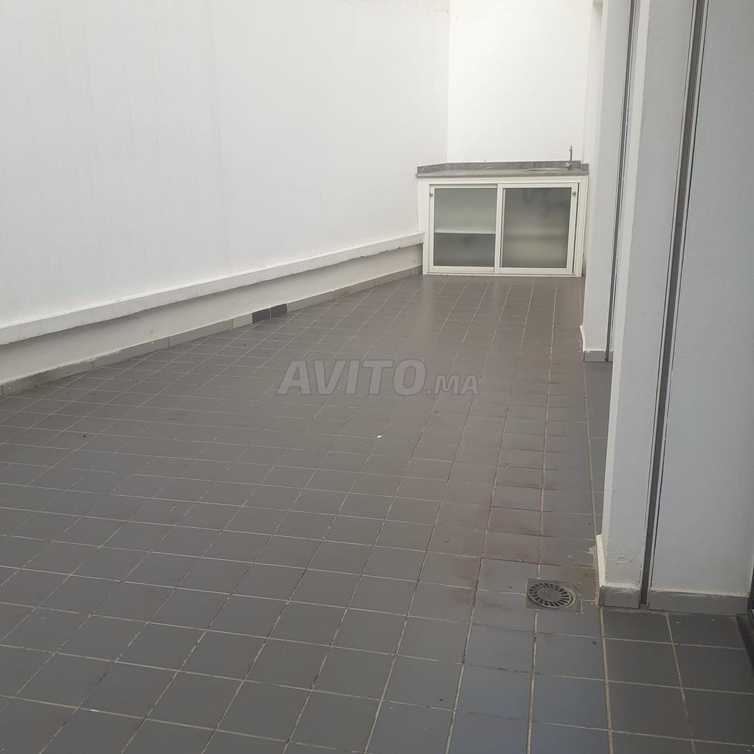 Commercial unit 211 m² for rent in Hassan, Rabat — Photo 8