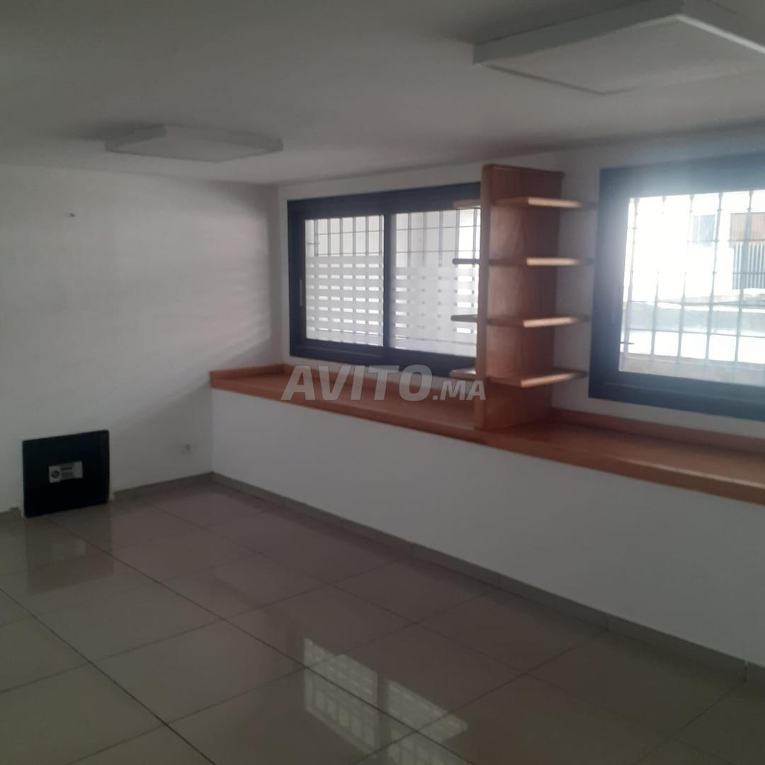 Commercial unit 211 m² for rent in Hassan, Rabat — Photo 10