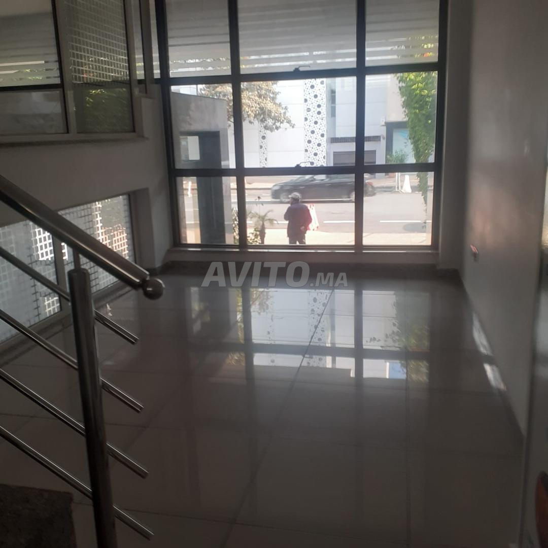 Commercial unit 211 m² for rent in Hassan, Rabat — Photo 12