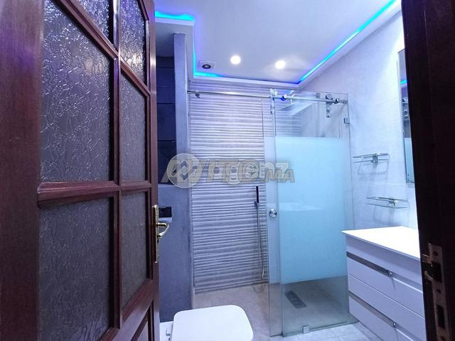 شقة 98 م² للبيع في الدار البيضاء مأريف — Photo 39