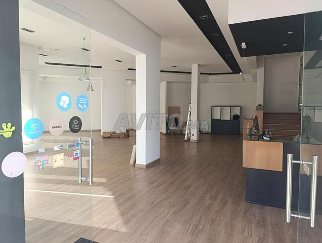 Magasin 196 m² à louer à Rabat — Photo 3