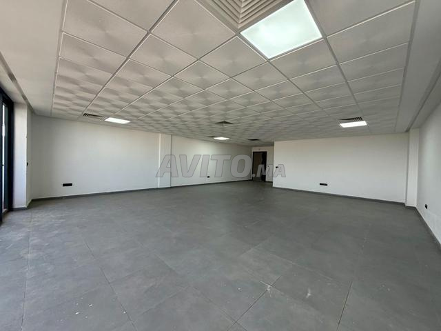 Office 90 m² for rent in Salé-Tabriquet — Photo 9