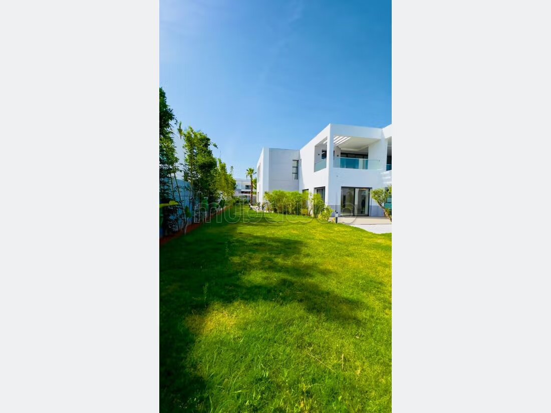 Villa 1800 m² à louer à Rabat — Photo 7