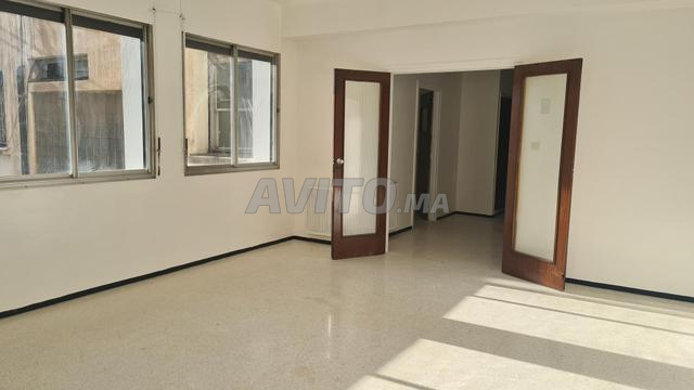 160 m² Office for Rent in Casablanca City Centre — Photo 2
