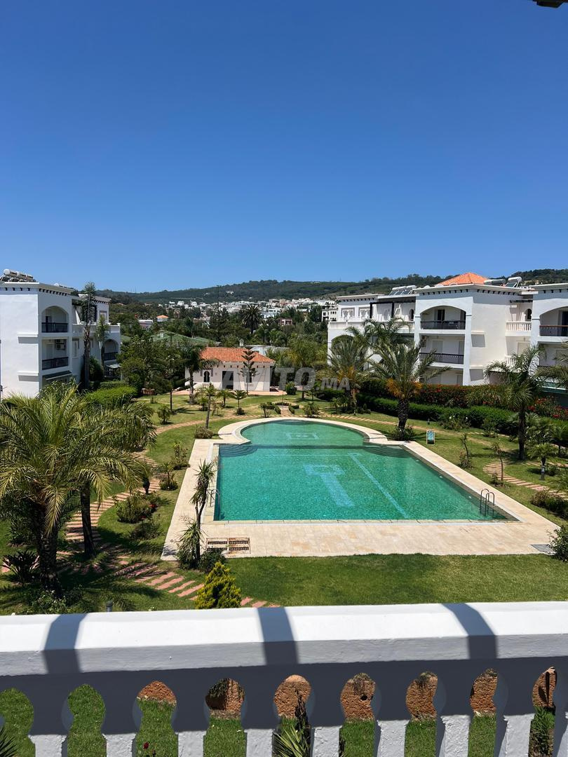 Appartement meublé à louer à la journée, quartier Golf avec piscine