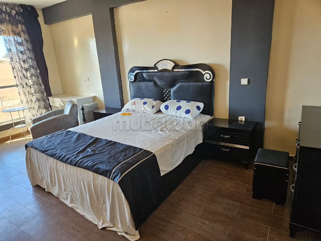 Villa 200 m² à louer à Casablanca — Photo 3