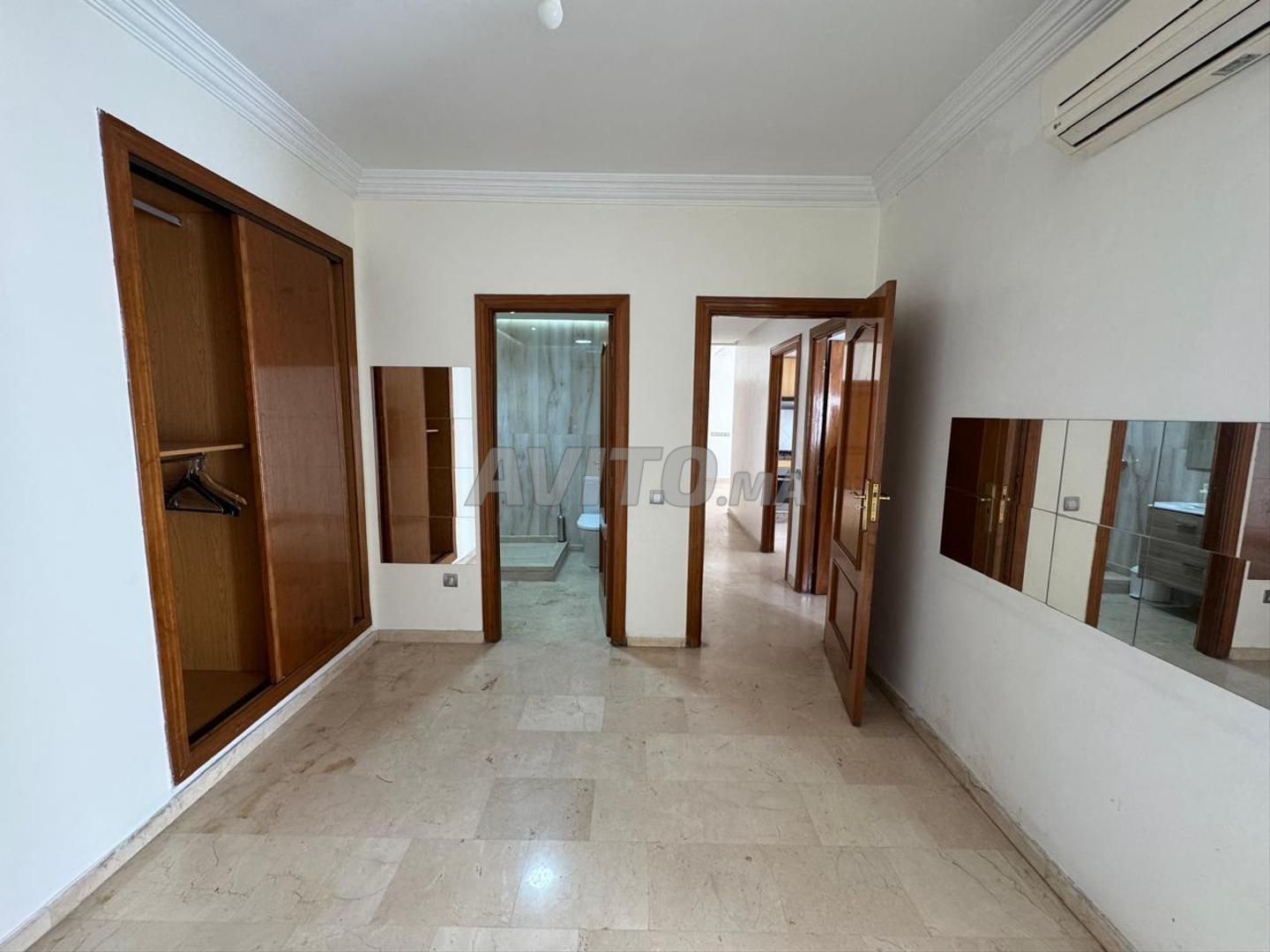 Apartment 101 m² for rent in Casablanca (Triangle d'Or) — Photo 3