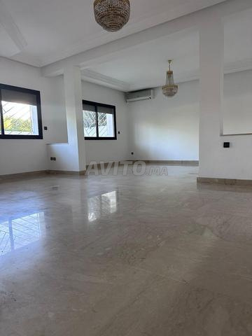 فيلا 300 م² للإيجار في الرباط – حي الرياض — Photo 5