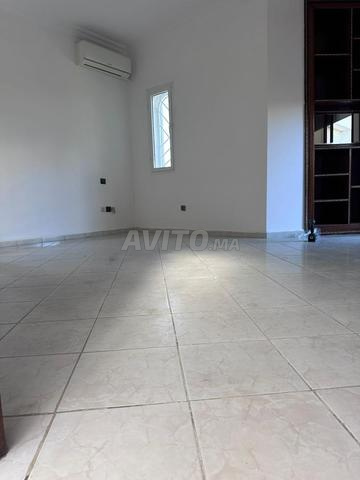 فيلا 300 م² للإيجار في الرباط – حي الرياض — Photo 8