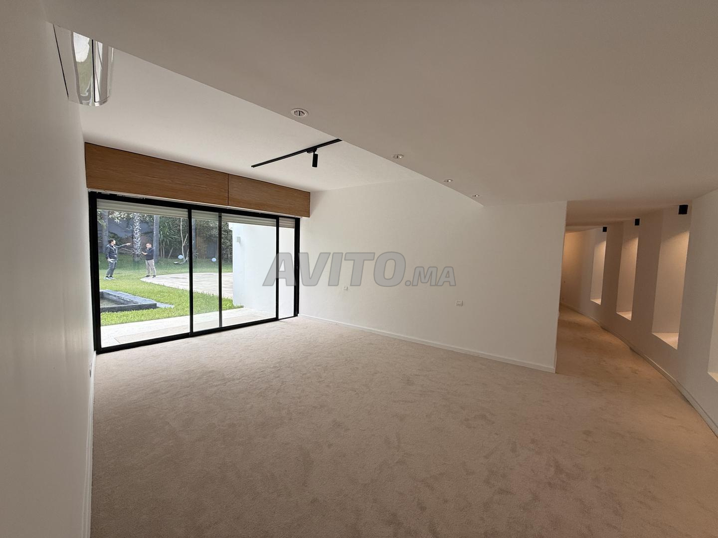 Office 1700 m² for rent in Rabat — Photo 4