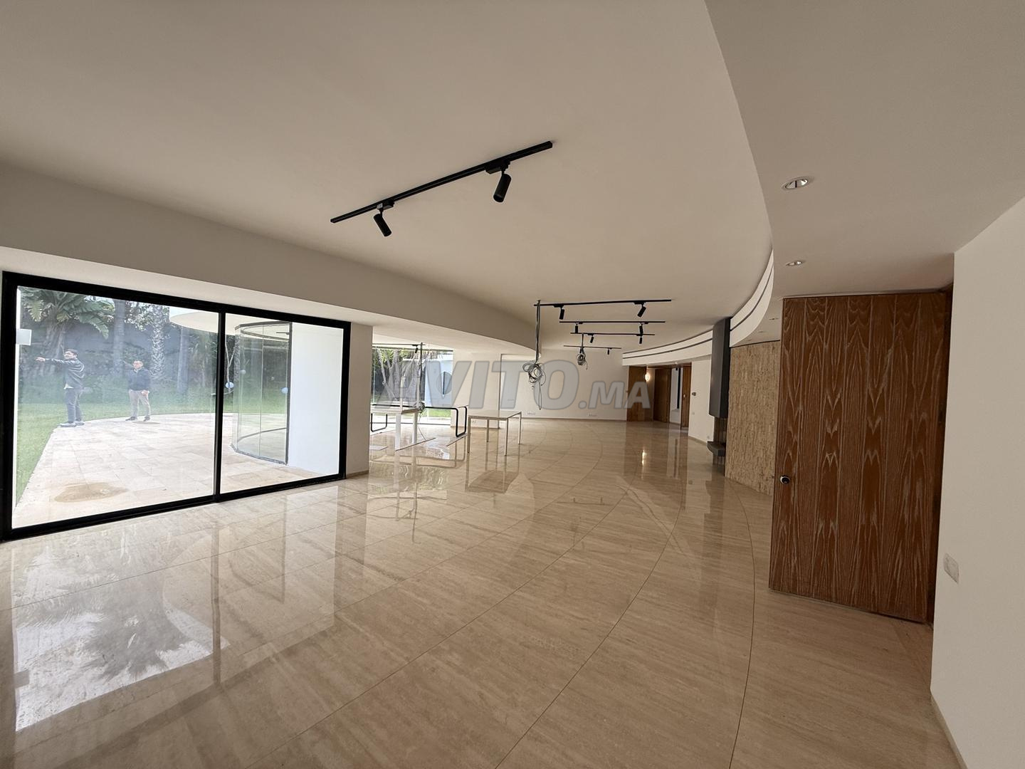 Office 1700 m² for rent in Rabat — Photo 6