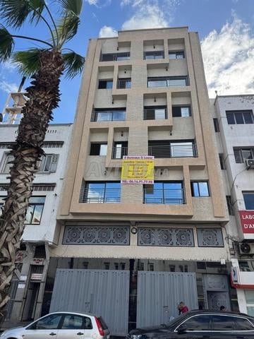 Office 100 m² for rent in Casablanca (Al-Fida Boulevard) — Photo 2