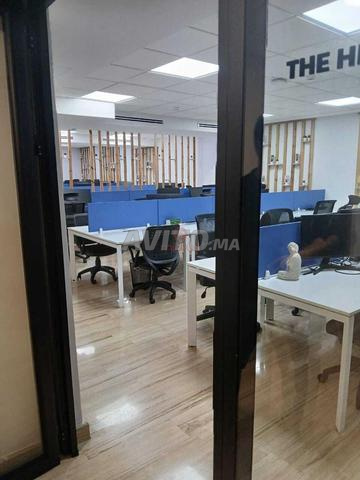 Office 694 m² for Rent in Casablanca — Photo 11