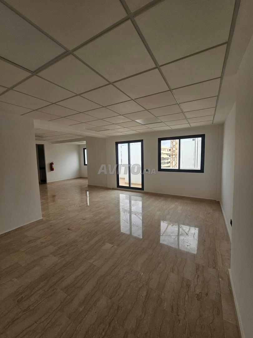 81 m² Office for Rent in Casablanca, Hospital District — Photo 32