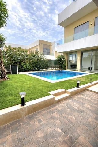 Villa 200 m² for Rent in Casablanca (Dar Bouazza) — Photo 2