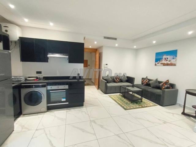 1-Bedroom Apartment 45 m² for Rent in Casablanca (Oasis District) — Photo 2