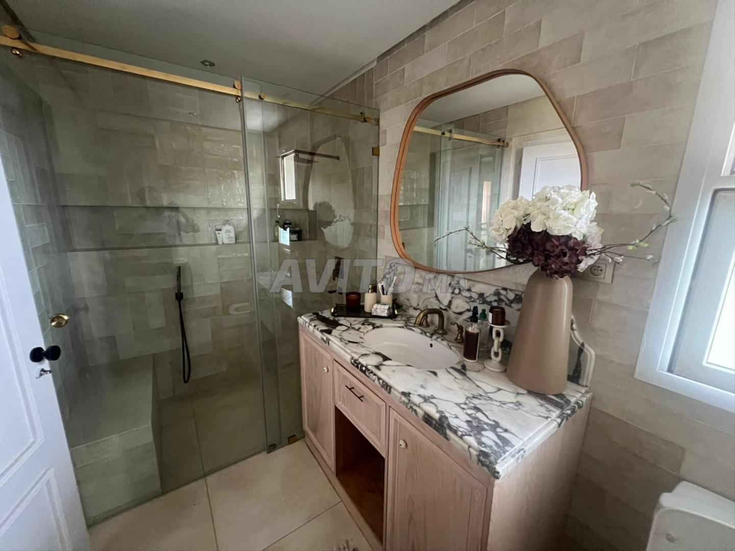 Villa meublée 650 m² à louer à Bouskoura — Photo 17