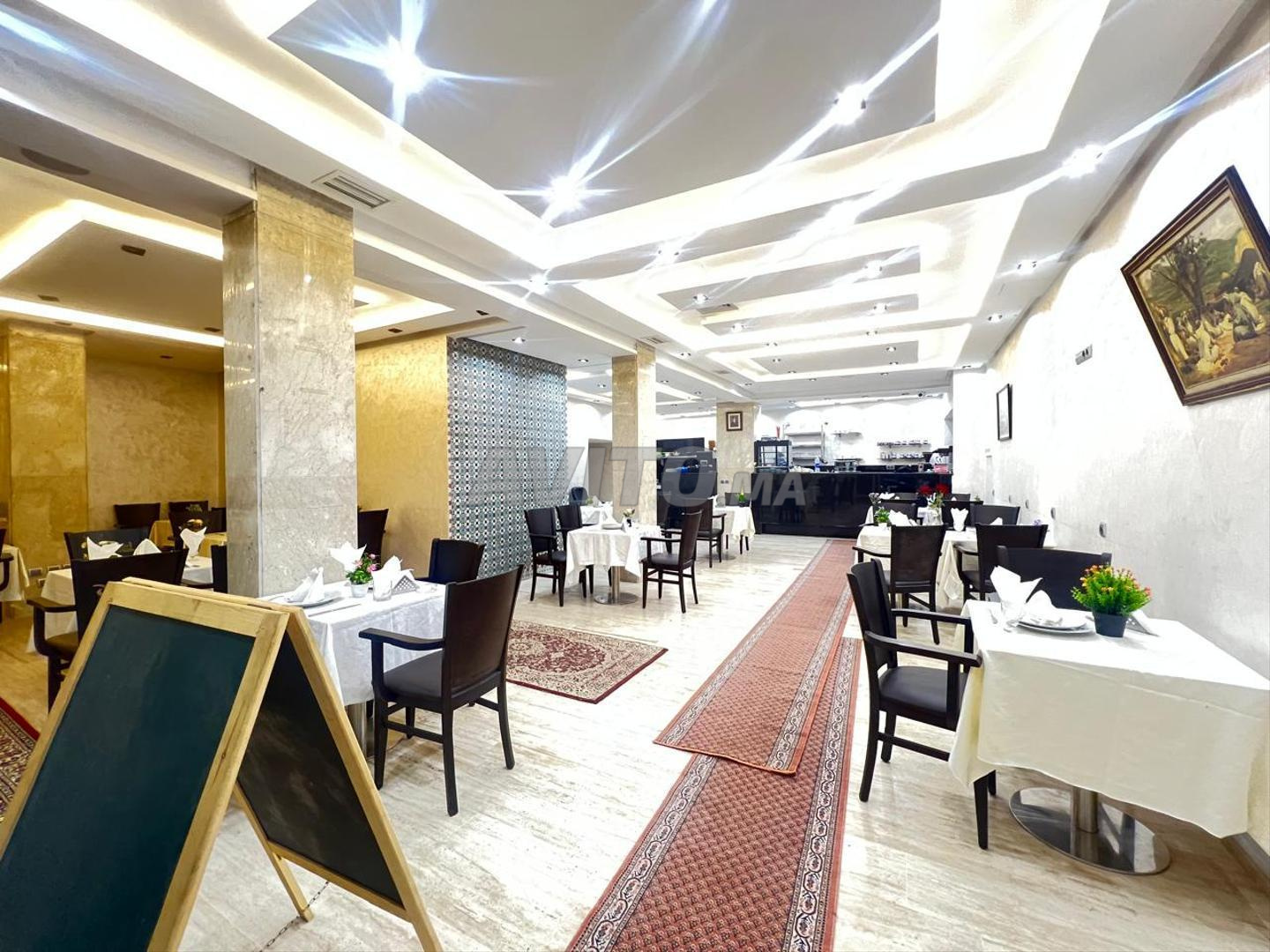 Commercial Local 376 m² for Rent in Casablanca — Photo 14