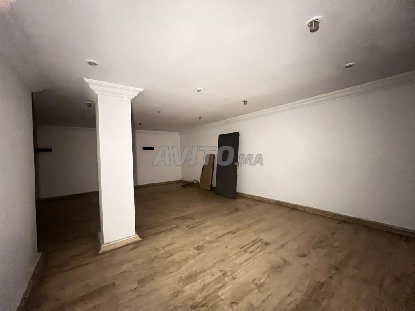 Commercial Local 376 m² for Rent in Casablanca — Photo 20