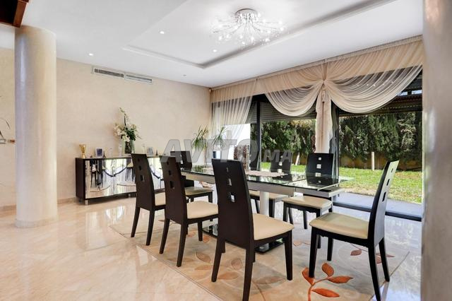Villa de prestige à vendre à Illigh — Photo 17