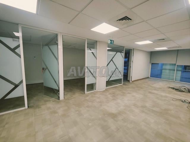 شقة غير سكنية ٩٣٢ م٢ للإيجار في الدار البيضاء Gauthier — Photo 10