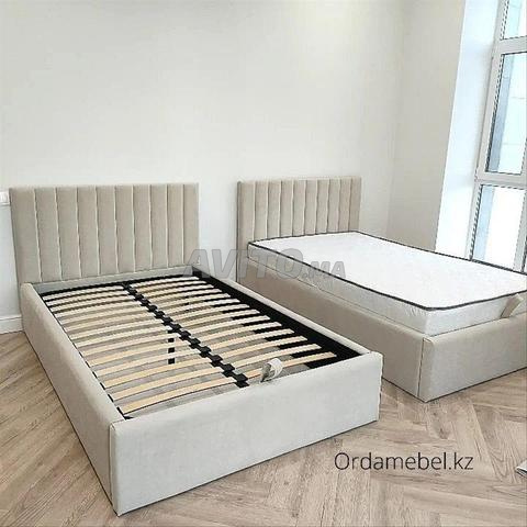 🛏️ Lits modernes avec tête de lit capitonnée — Photo 2