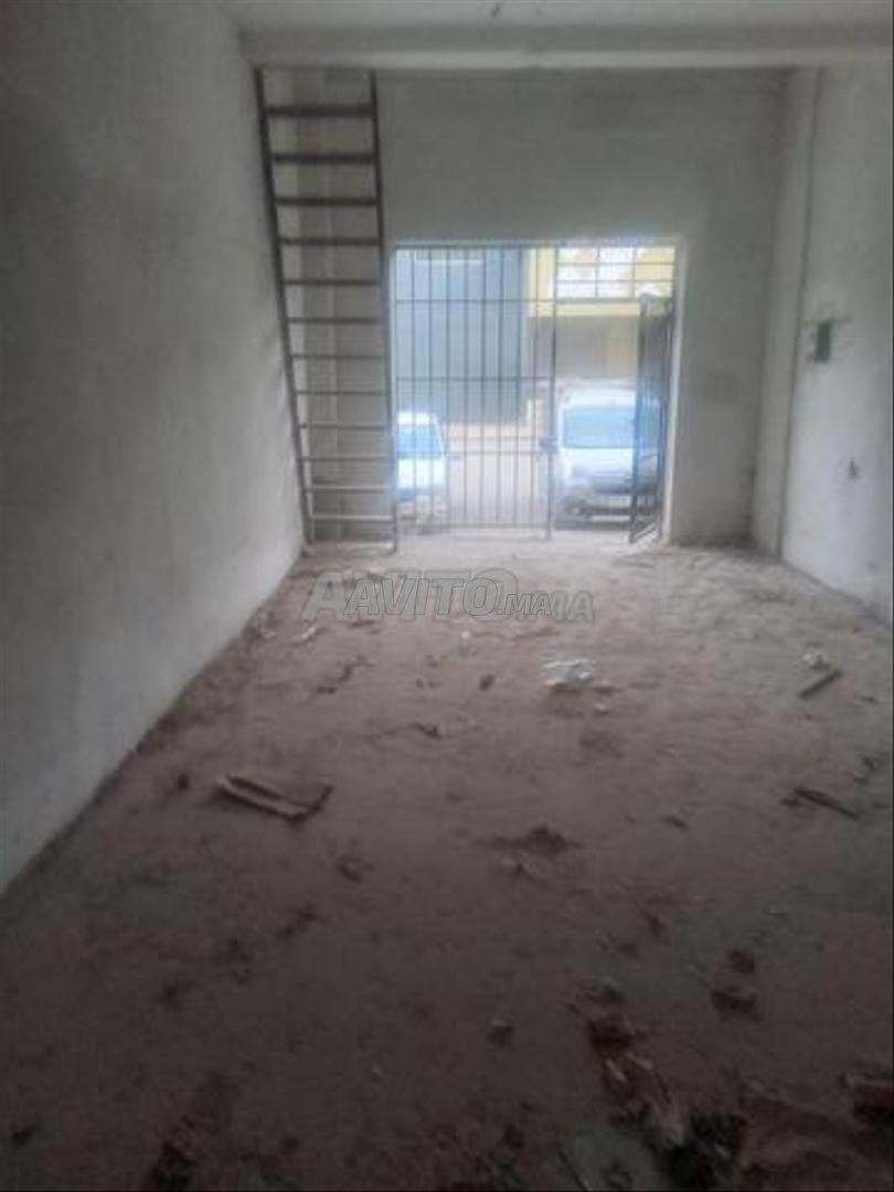 UN MAGASIN A VENDRE