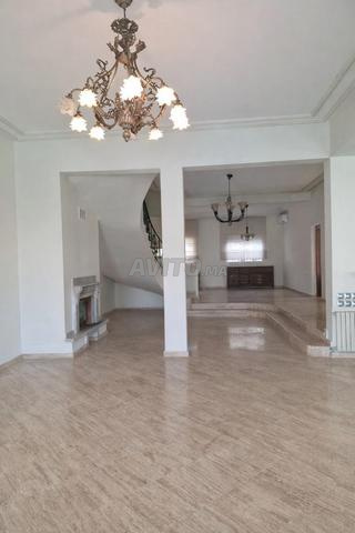 فيلا 600 م² للإيجار في الدار البيضاء (عين الداب) — Photo 12