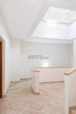 فيلا 600 م² للإيجار في الدار البيضاء (عين الداب) — Photo 16