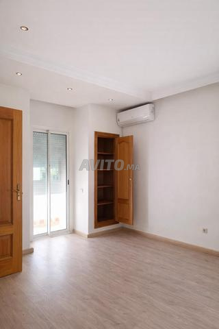 فيلا 600 م² للإيجار في الدار البيضاء (عين الداب) — Photo 28