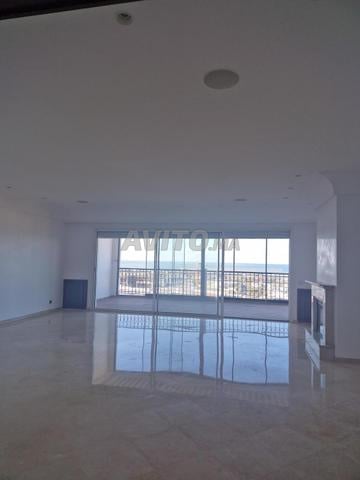 Apartment 240 m² for rent in Casablanca, Aïn Diab — Photo 2