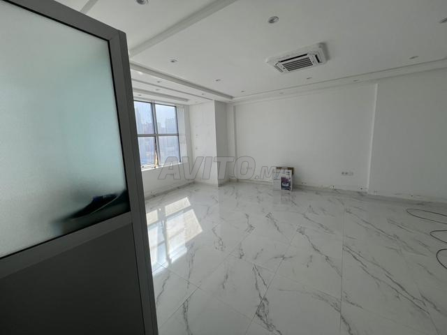 Bureau 48 m² à louer à Tanger — Photo 7